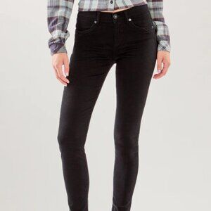 UnionBay Karma Skinny Juniors size 0 Black Pants Mid Rise Slim Fit Stretch.